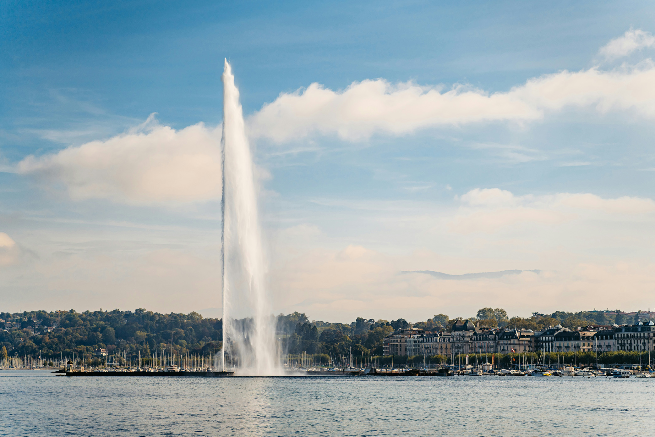 Jet d'Eau on Lake Geneva, Geneva, Switzerland
